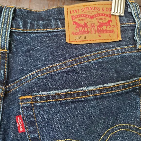 Women's Levi's 501 button fly jeans, 99% cotton - Picture 5 of 10